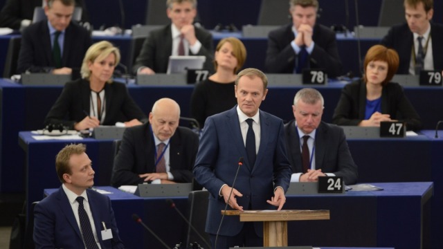 Farage kpi: Tusk to najnowszy polski imigrant,<br />
pensję 300 tys. euro wygrał na loterii
